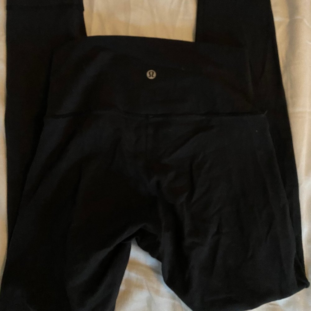 Black 7/8 Leg Lululemon Leggings